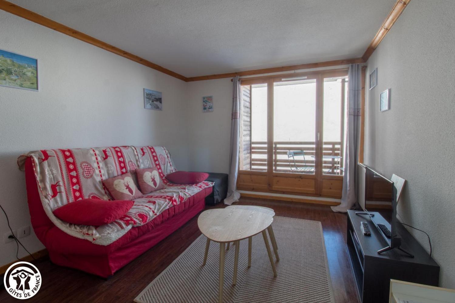 Appartement 4 Personnes Avec Piscine, Wifi, Garage Besse-et-Saint-Anastaise Exterior foto
